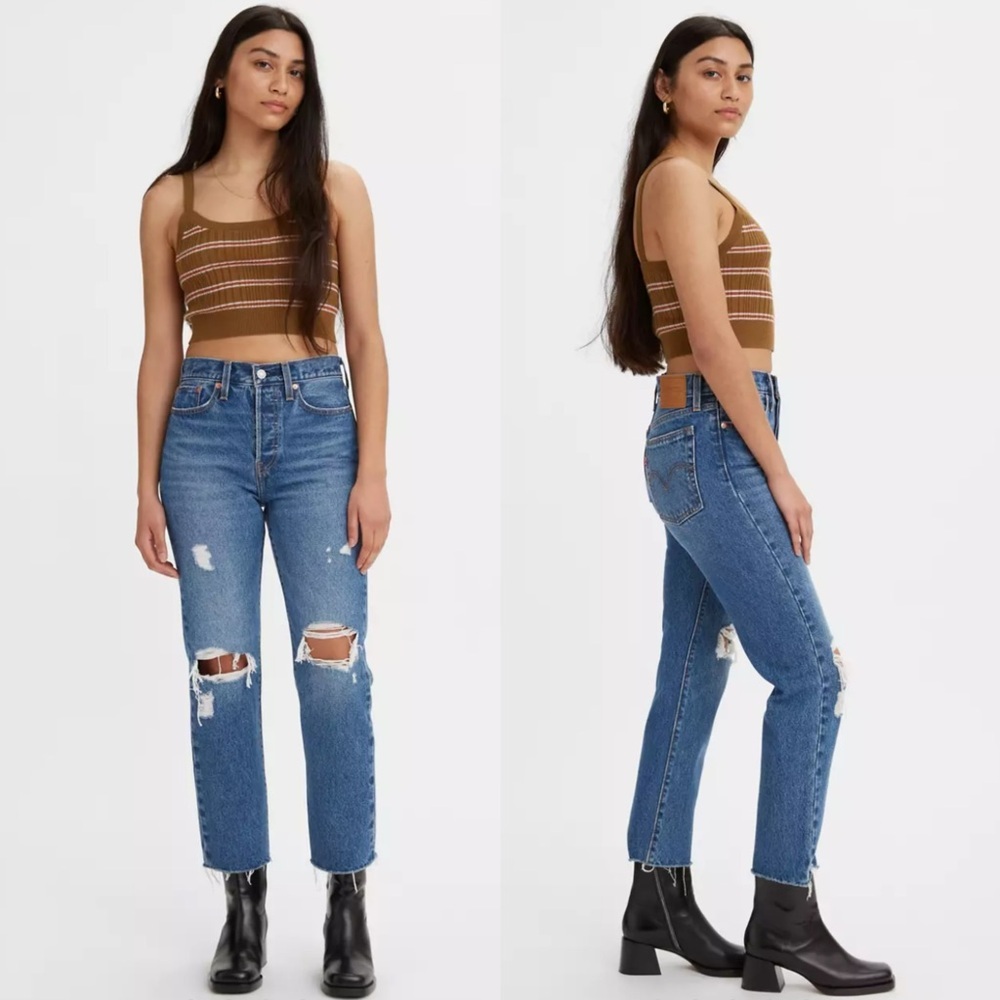 Levi’s Wedgie Straight Jeans Straight Leg Distressed High Rise Button Fly Blue
